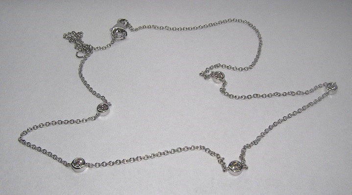 Adele lange Kette